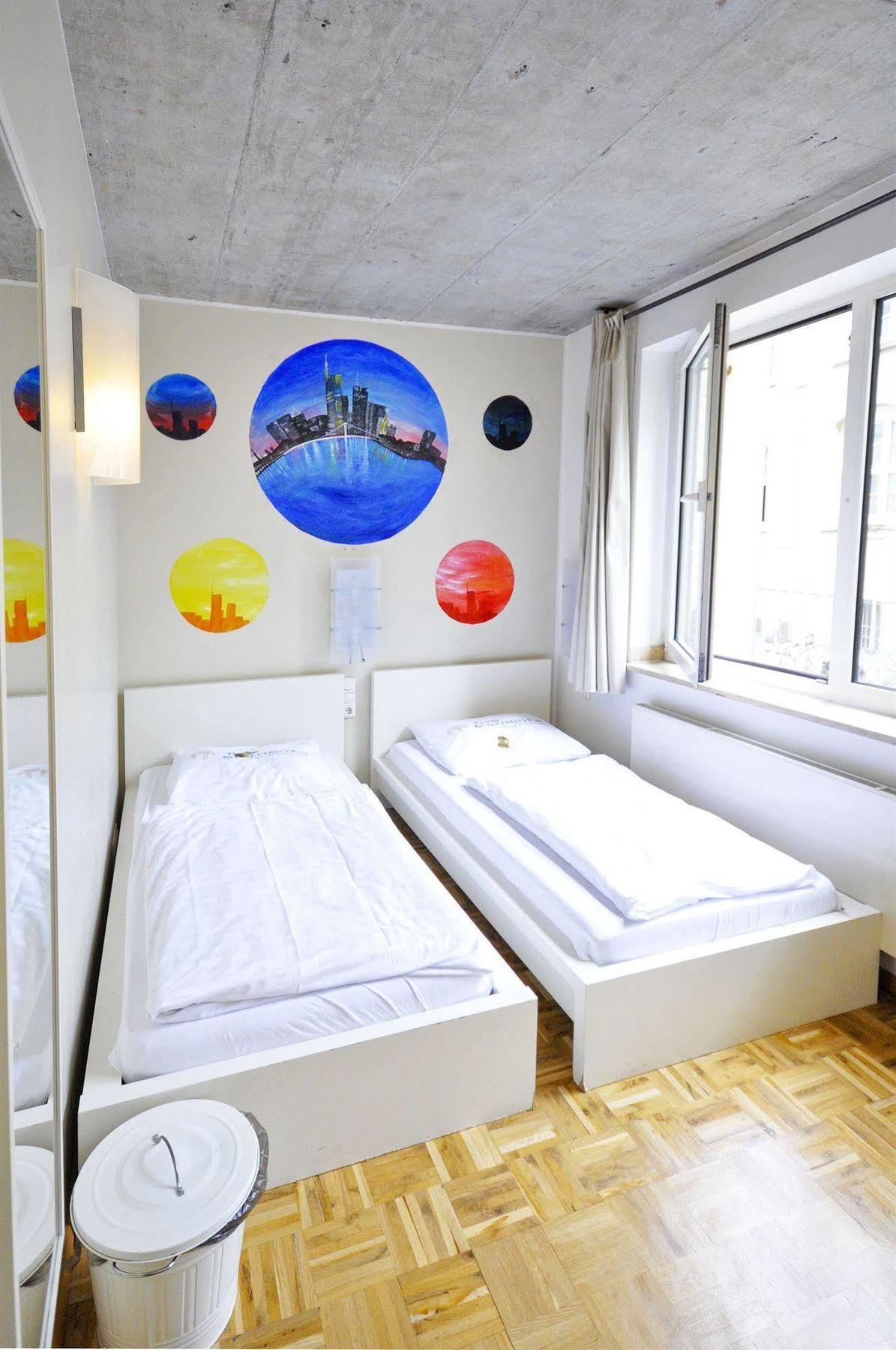 Five Elements Hostel And Capsules Frankfurt Fráncfort del Meno Exterior foto